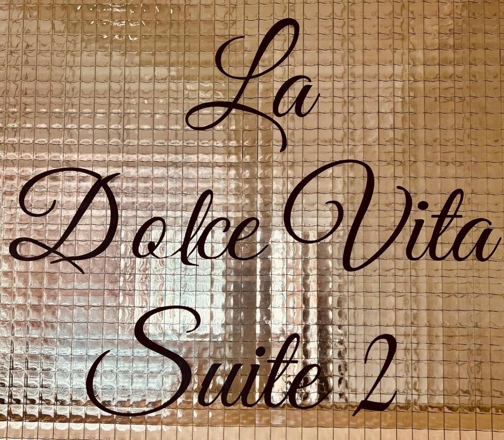 La Dolce Vita Suites Leeuwarden Extérieur photo
